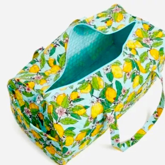 Vera Bradley XL Travel Duffel Bag Lemon Grove NWT - Picture 2 of 4